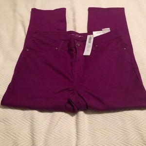 Chico’s slim crops size: 0 (4)